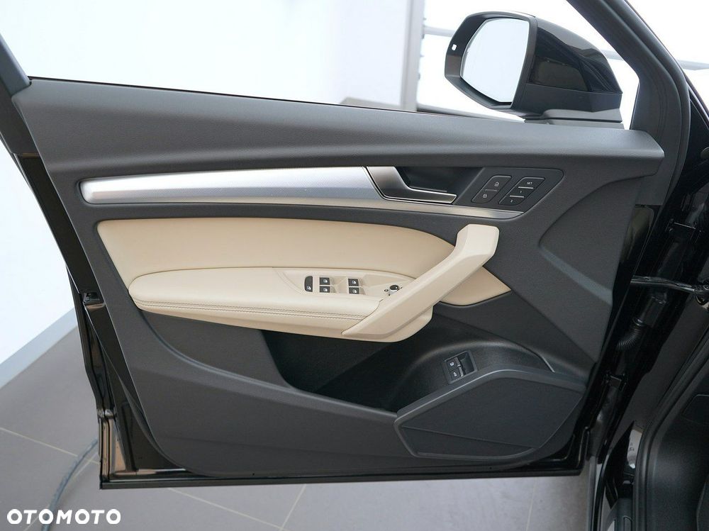 Audi Q5 Sportback - 14