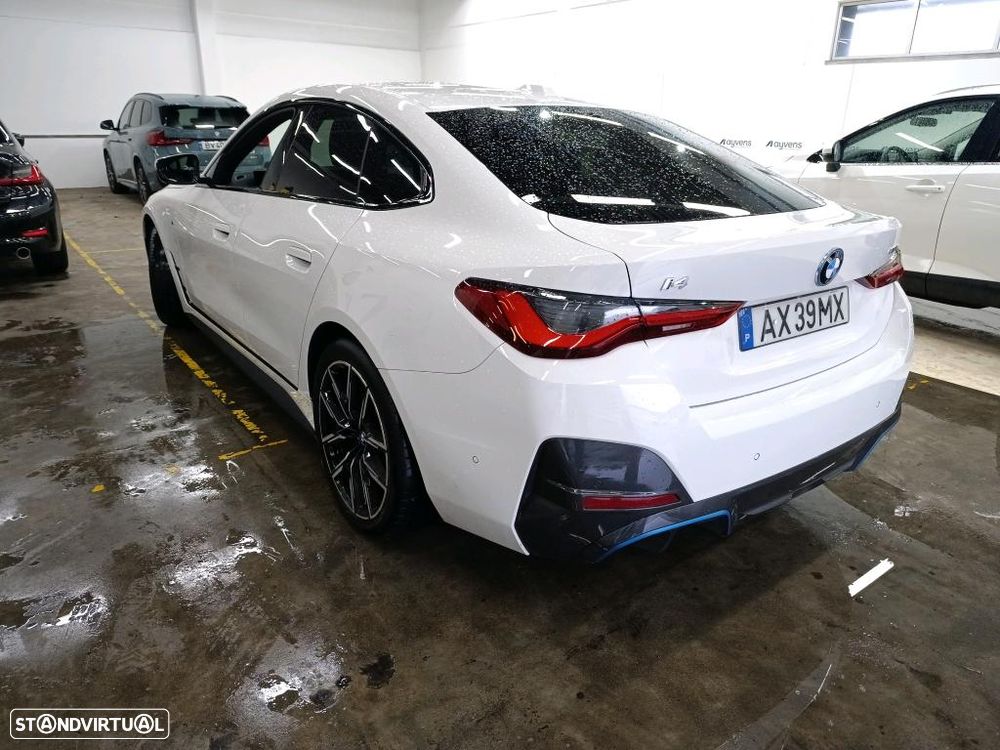 BMW i4 eDrive40 Pack Desportivo M - 2