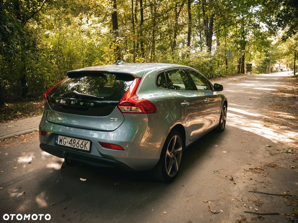 Volvo V40 D2 Momentum - 12