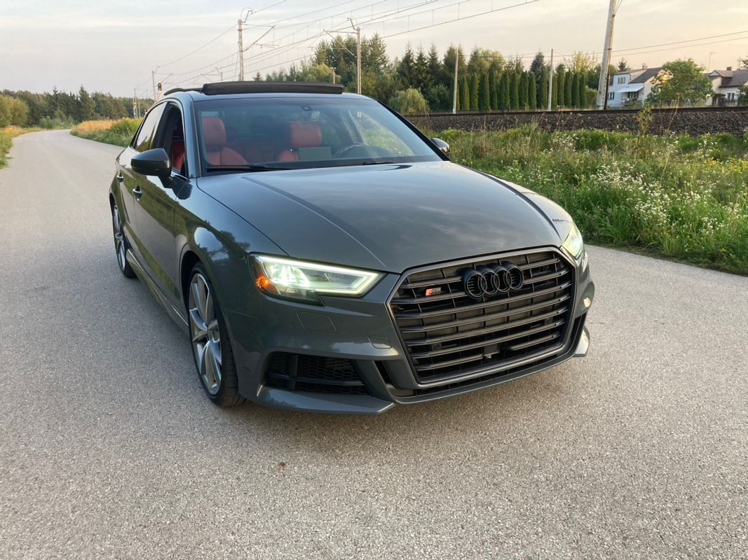 Audi S3 2.0 TFSI Quattro S tronic - 1