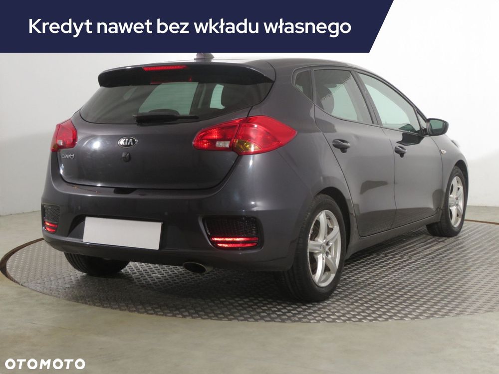 Kia Ceed - 7