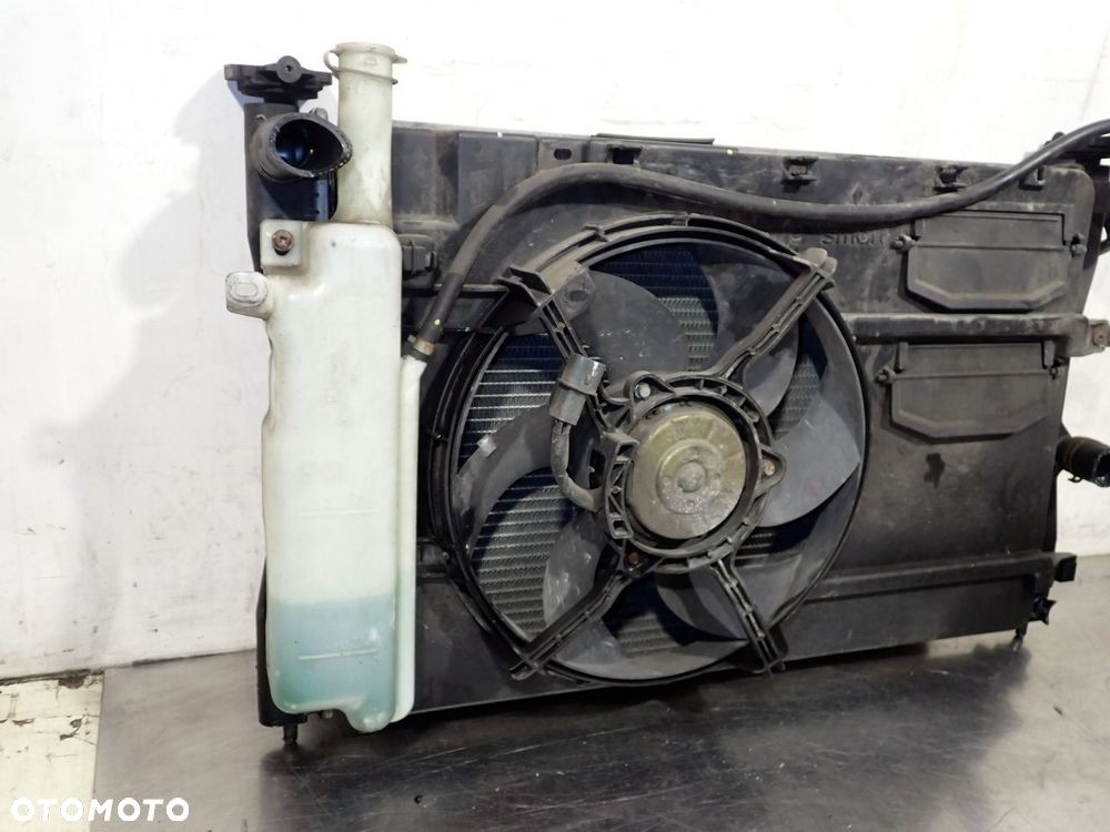 ZESTAW CHŁODNIC WENTYLATOR MITSUBISHI COLT VI Z30 MN130400 1350A071 ETP11051ZM - 6