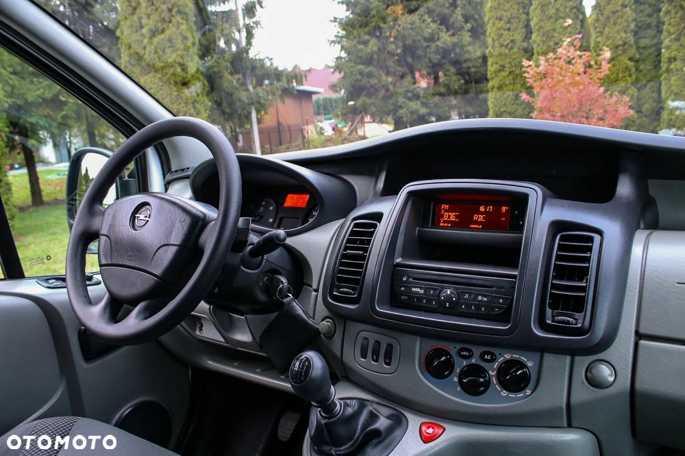 Opel Vivaro - 28