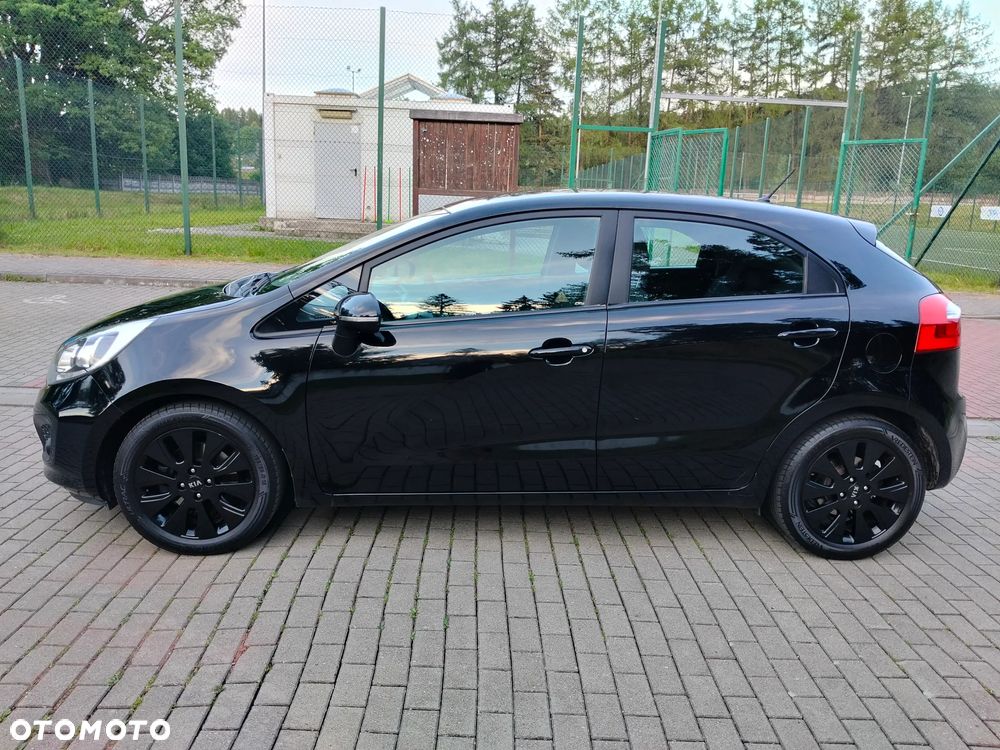 Kia Rio 1.2 Dream Team Edition - 2