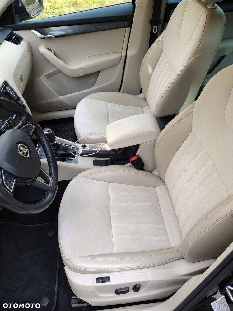 Skoda Octavia 2.0 TDI Style DSG - 1