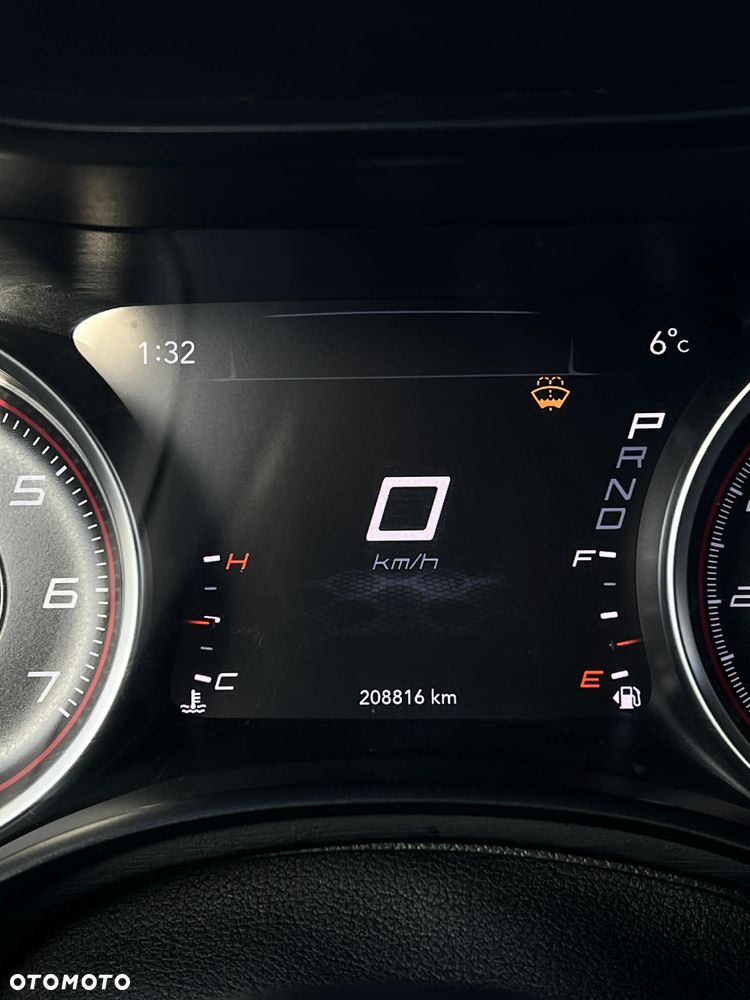 Dodge Charger 5.7 R/T - 18