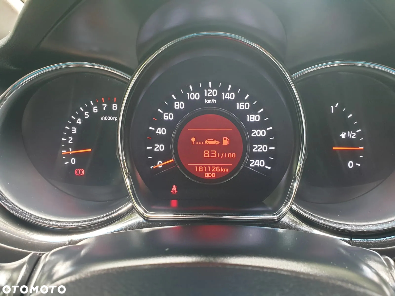 Kia Ceed 1.6 GDI SW Dream Team Edition - 22