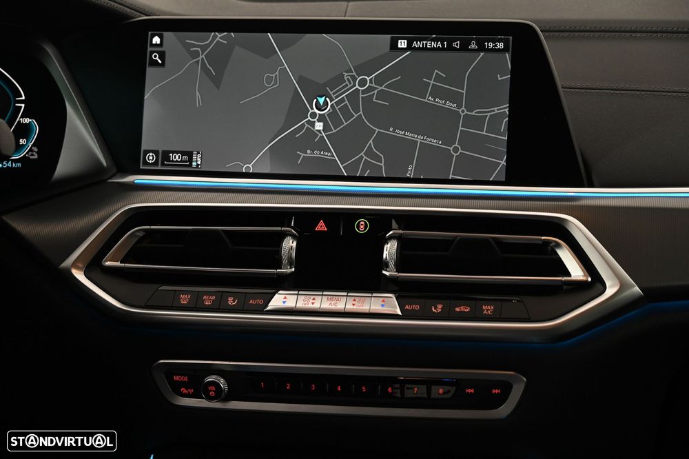 BMW X5 45 e xDrive Pack M - 18