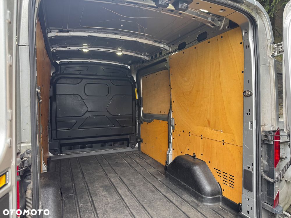 Ford Transit - 8
