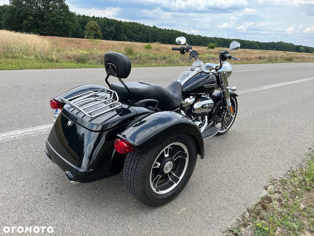 Harley-Davidson Trike Freewheeler - 6
