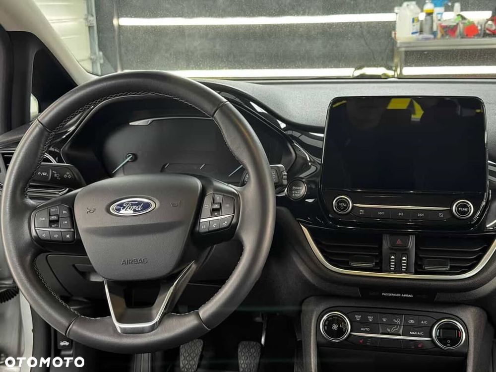 Ford Fiesta 1.1 Titanium - 22