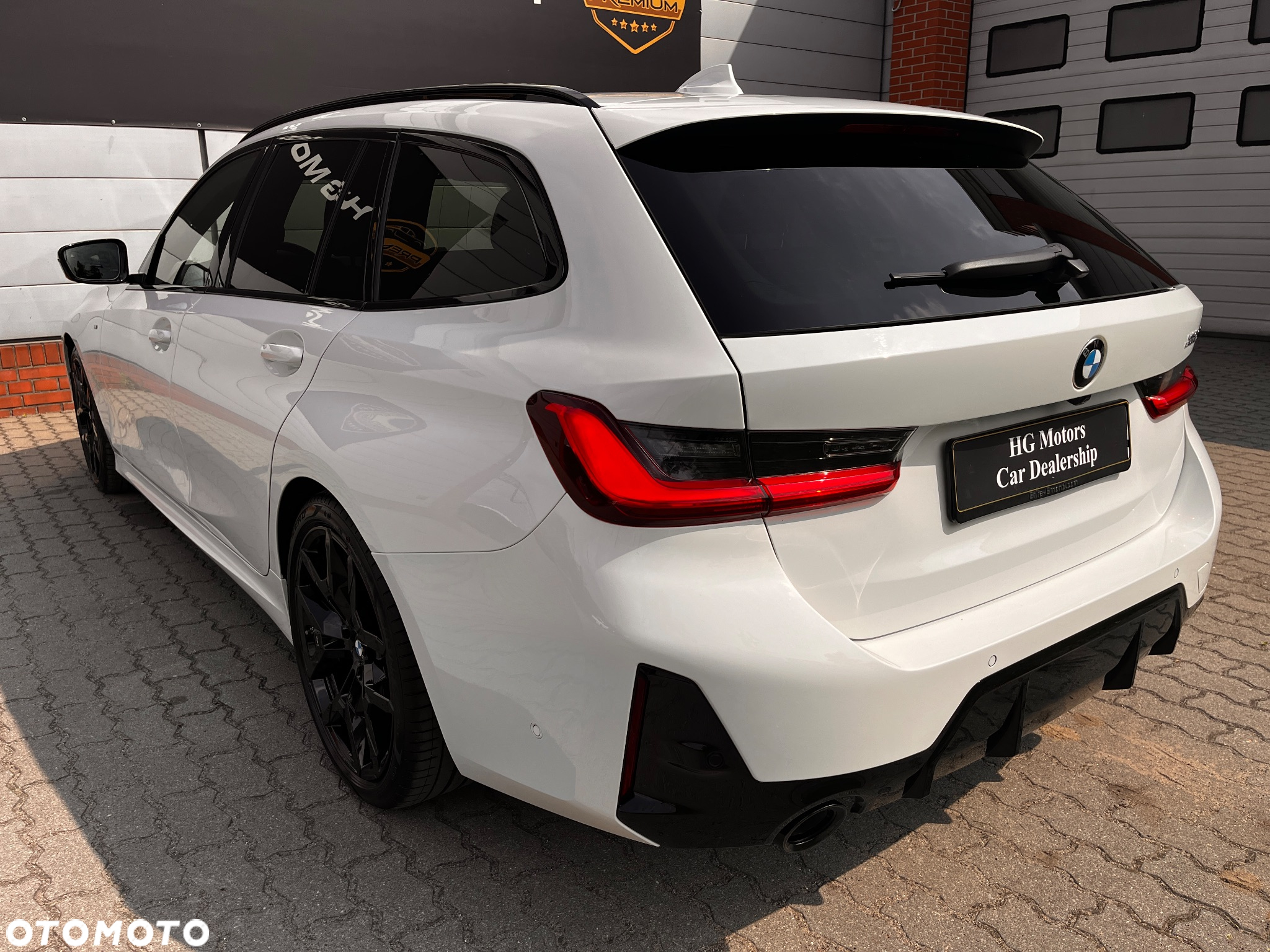 BMW Seria 3 320d Touring M Sport - 9