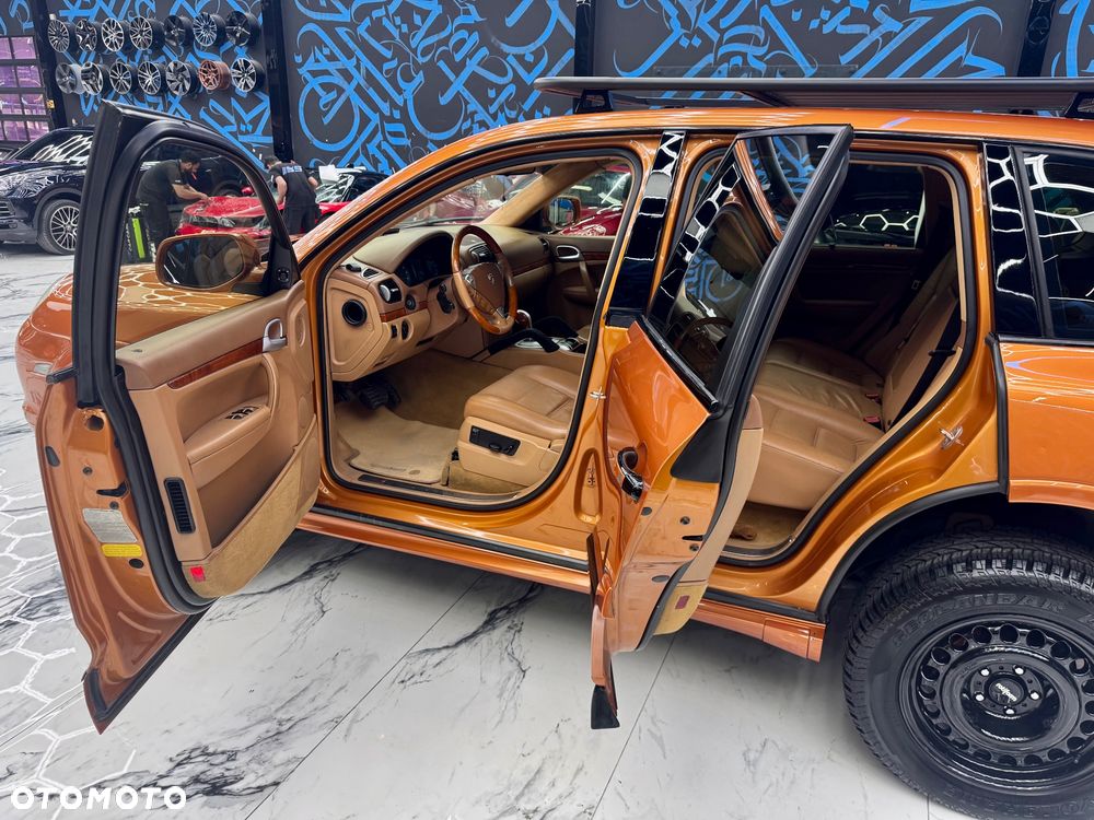 Porsche Cayenne - 28