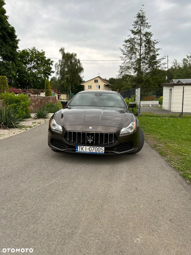 Maserati Quattroporte - 1