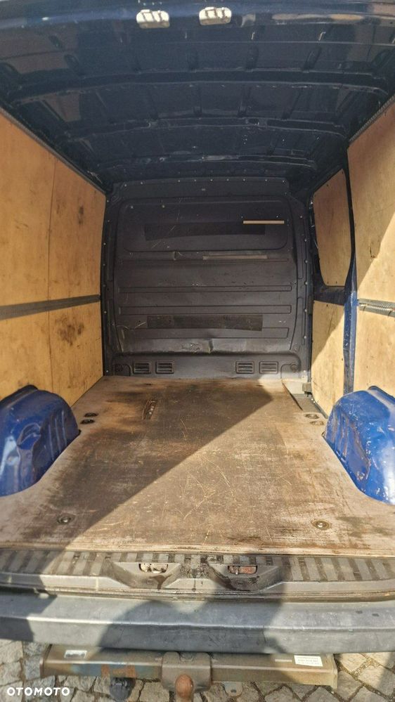 Volkswagen Crafter - 11