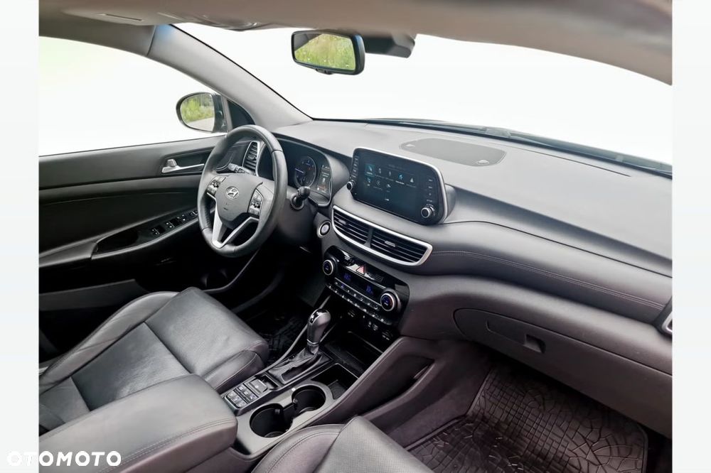 Hyundai Tucson 1.6 CRDi 48V-Hybrid 4WD DCT Select - 12