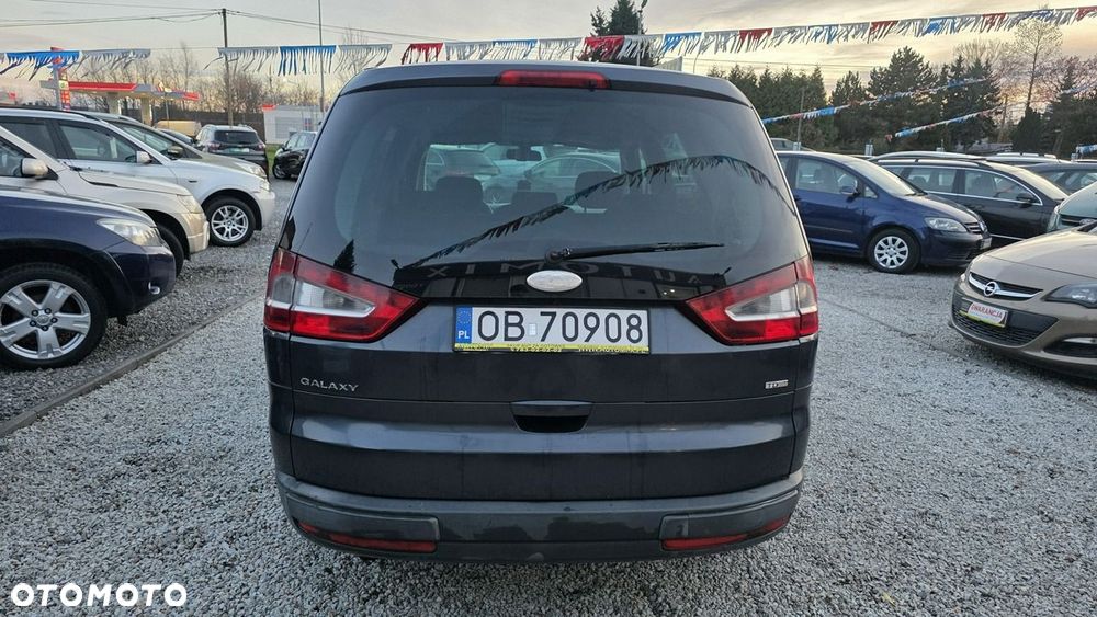 Ford Galaxy - 13