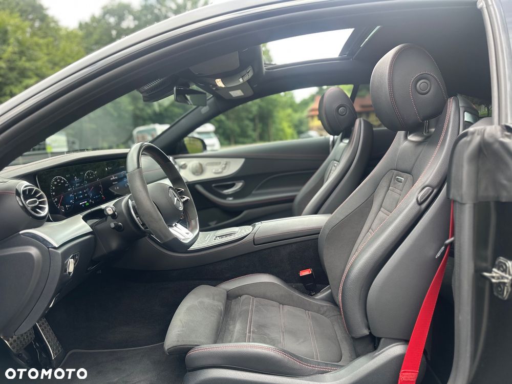 Mercedes-Benz Klasa E AMG 53 4-Matic+ 9G-TRONIC - 22