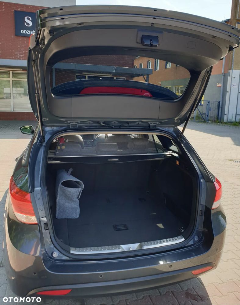 Hyundai i40 1.7 CRDi Comfort + - 12