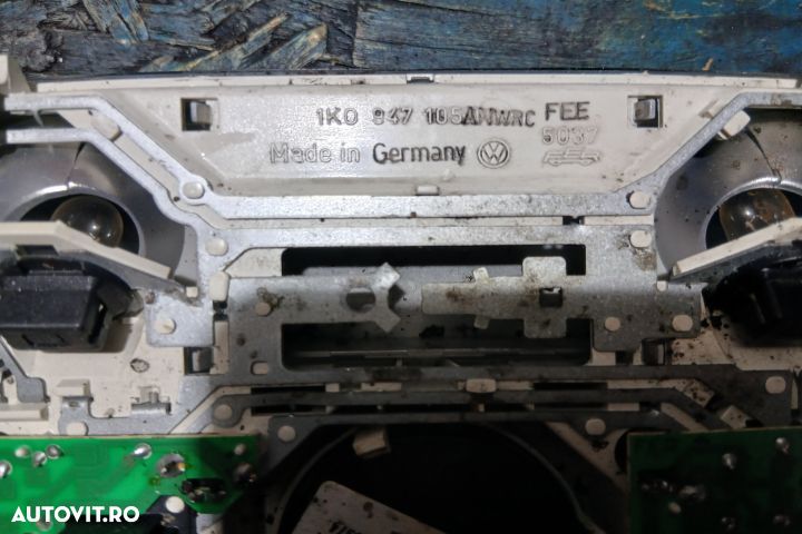 Lampa plafon fata 1K0947105 1K0959613C 1K0947133 1K0947105 1K0959613C - 3