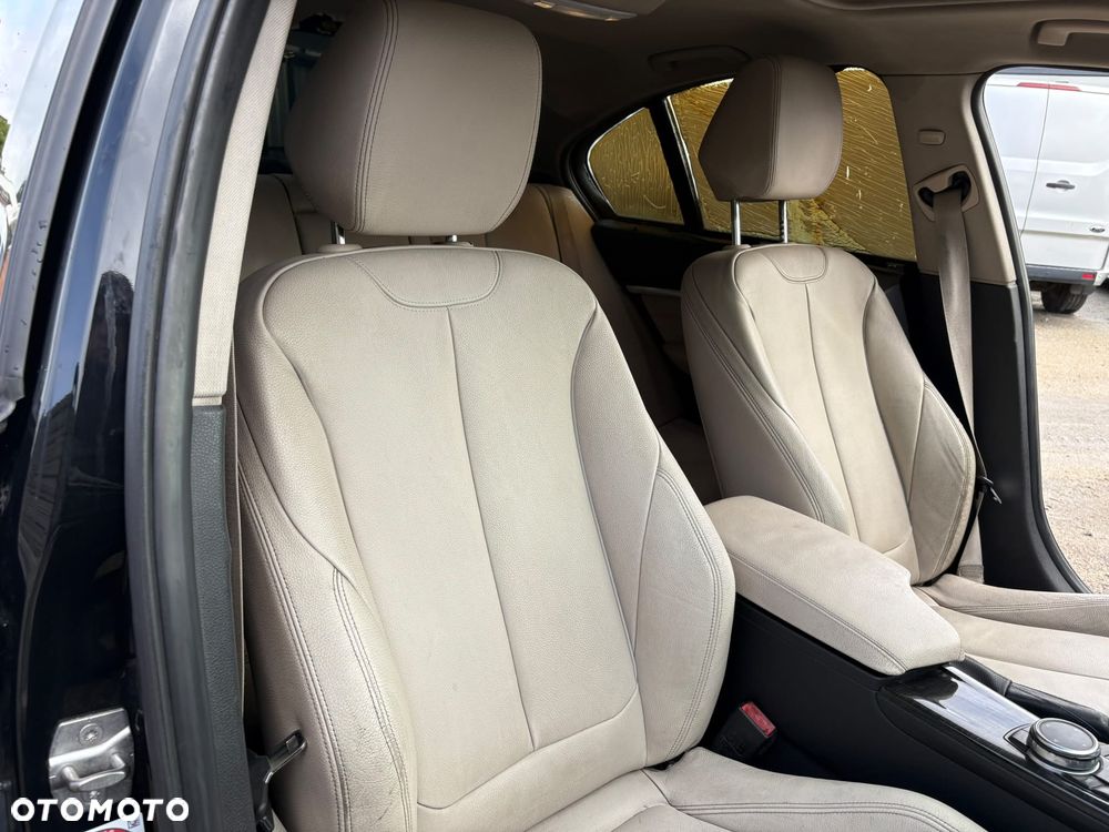 BMW Seria 3 330e iPerformance Sport Line - 10