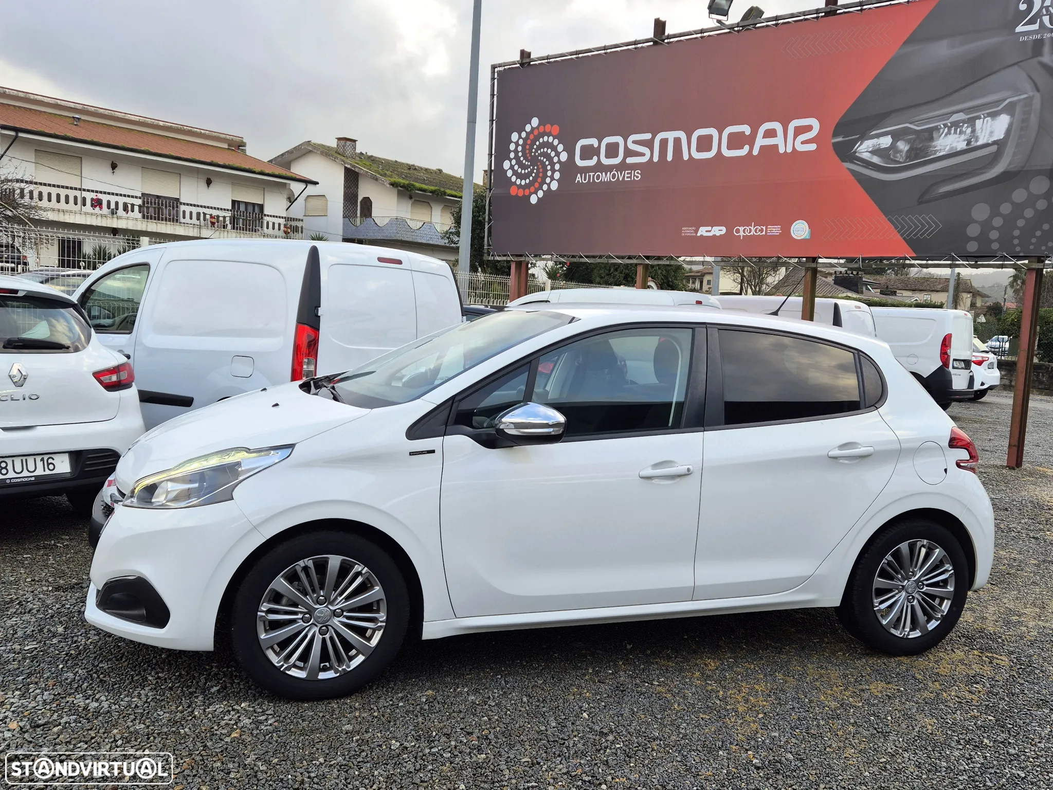 Peugeot 208 1.2 PureTech Signature - 2