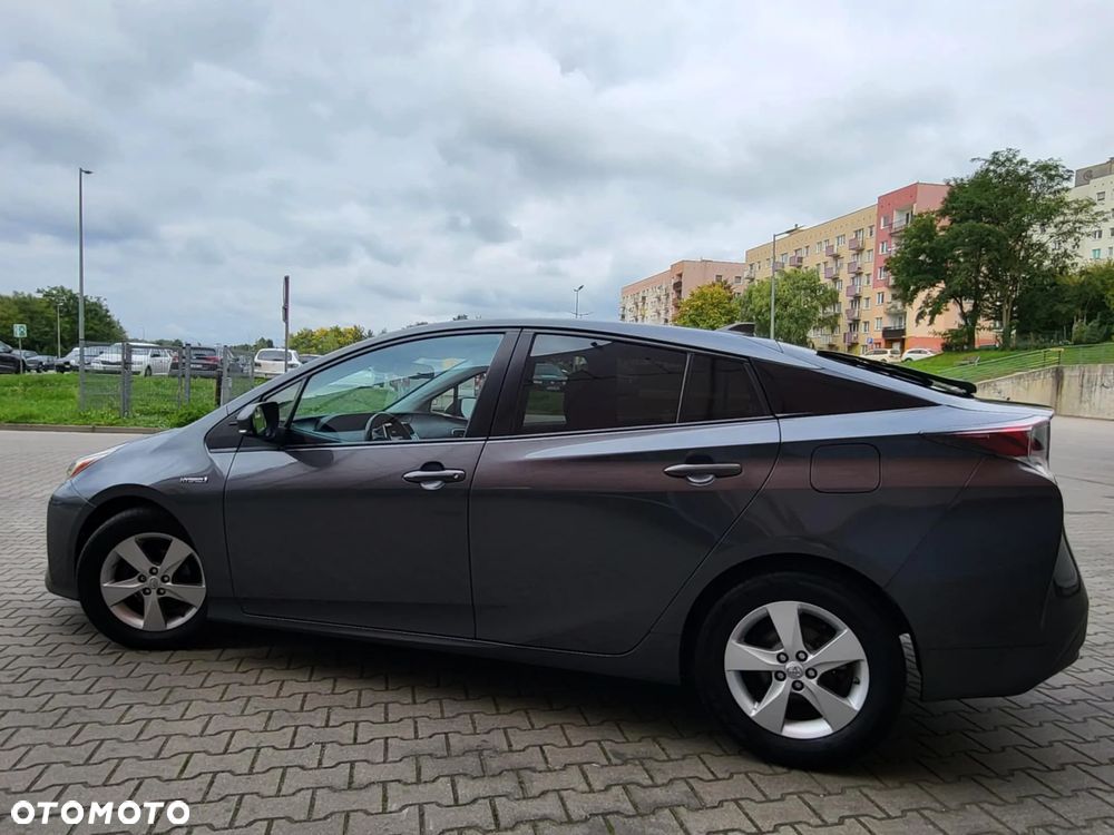 Toyota Prius 1.8 Hybrid Premium - 17
