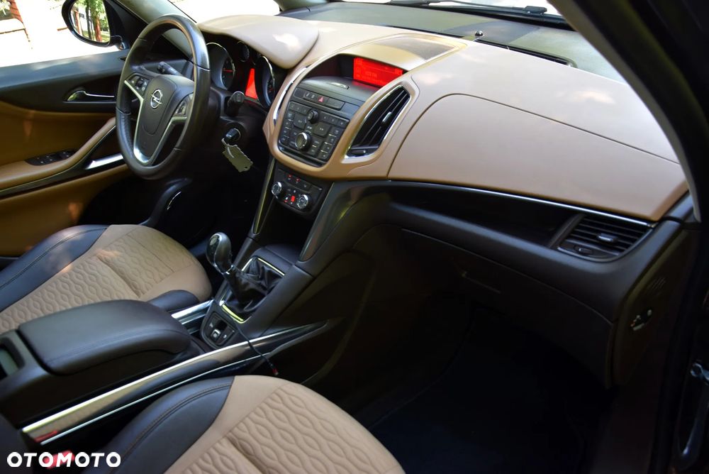 Opel Zafira 1.4 T Cosmo - 18