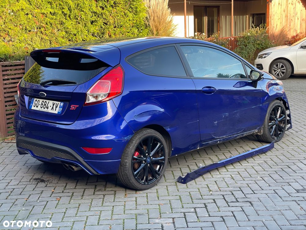 Ford Fiesta 3-Türer ST - 11