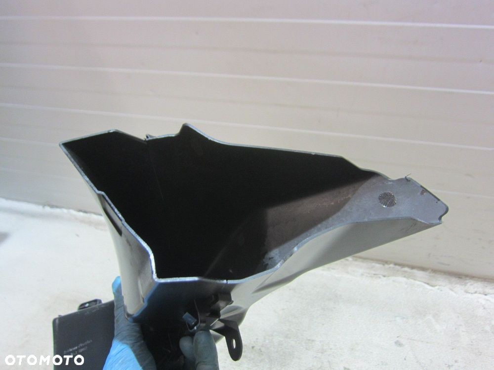 BMW 3 F30 KANAŁ WLOT KIEROWNICA POWIETRZA PRAWY TUNEL 51747255418 7255418 - 6