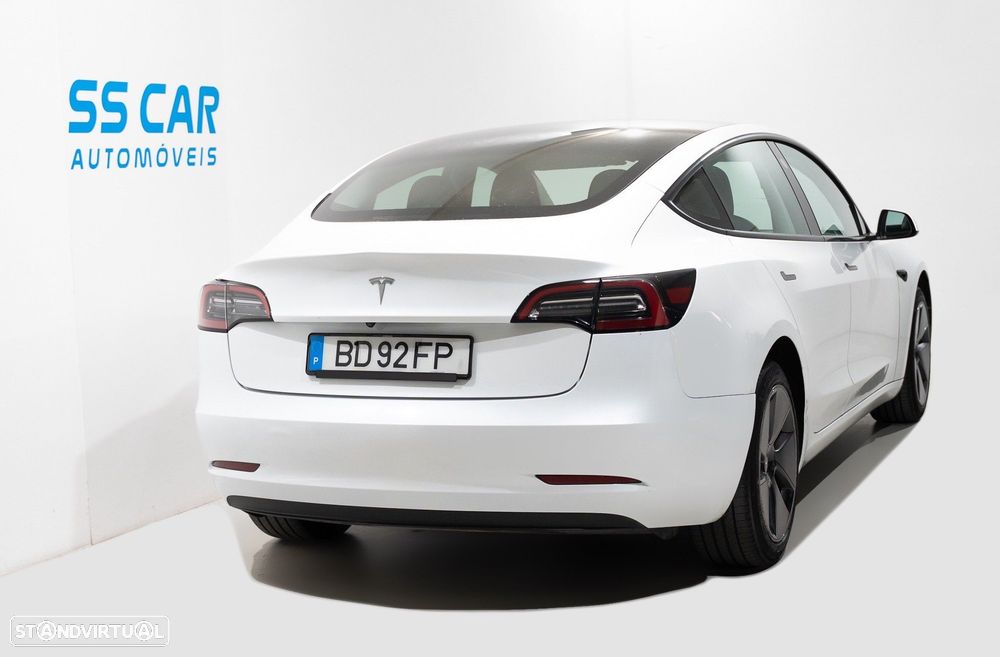 Tesla Model 3 Long Range Tração Traseira - 3
