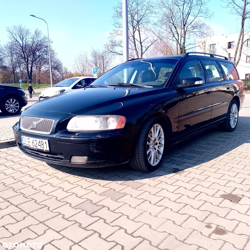 Volvo V70 2.4 Black Edition - 4