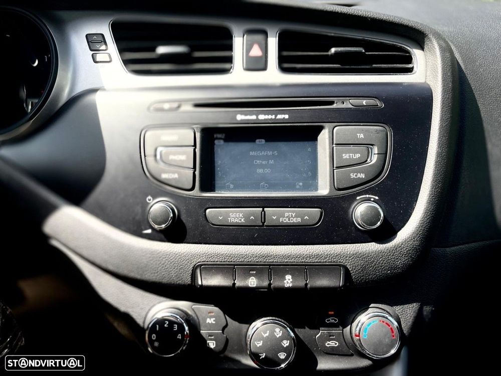 Kia Ceed 1.6 CRDi ECO - 13