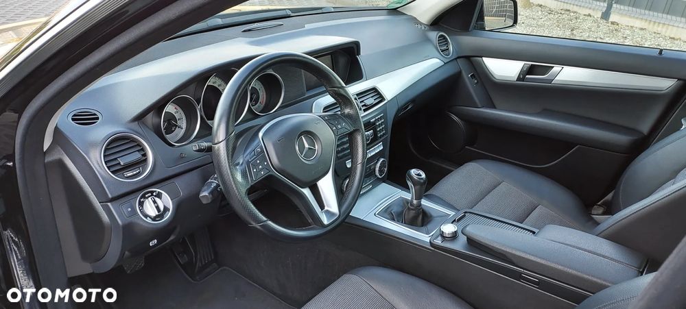 Mercedes-Benz Klasa C - 33