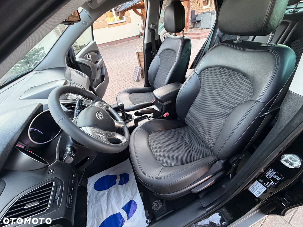 Hyundai ix35 1.6 2WD blue Style - 34
