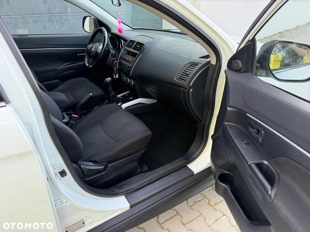 Mitsubishi ASX 1.6 2WD Instyle - 24