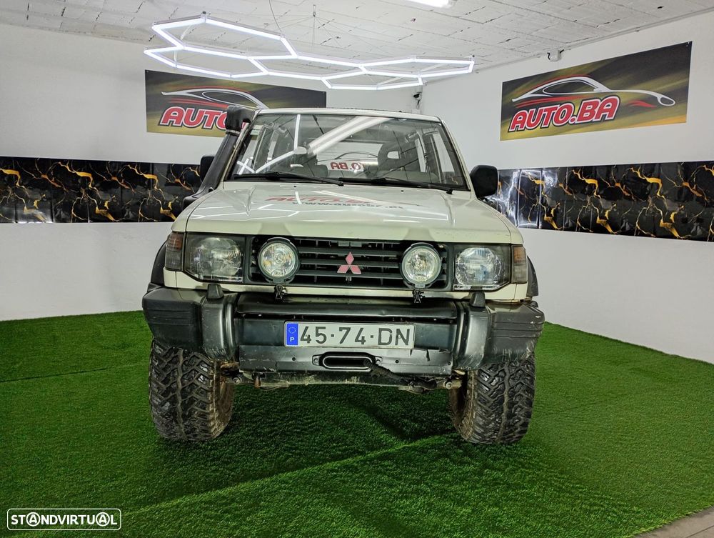 Mitsubishi Pajero 2.5 TDi GLS - 8
