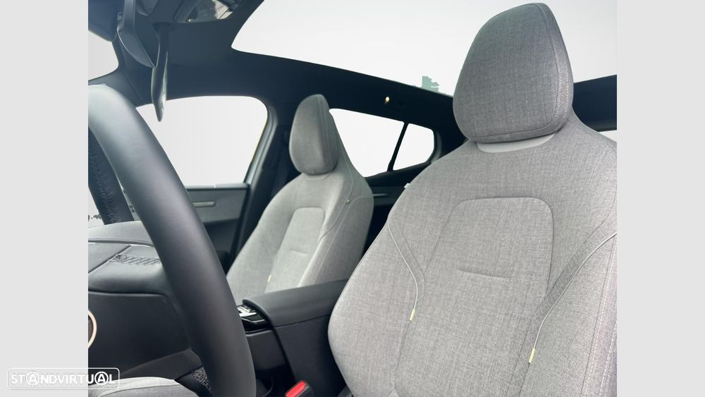 Volvo EX30 69 kWh Twin Motor Ultra - 10