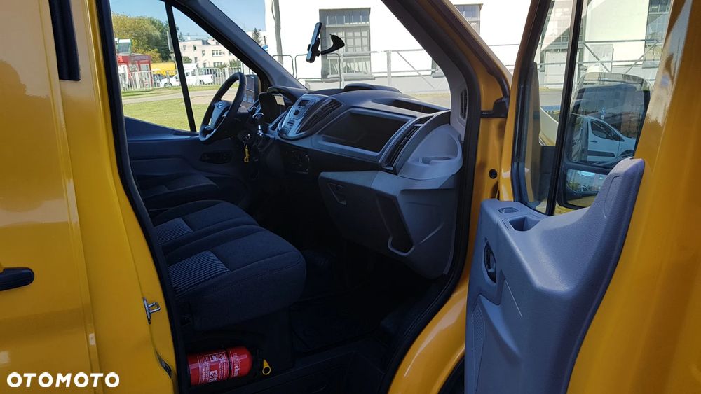 Ford Transit - 13
