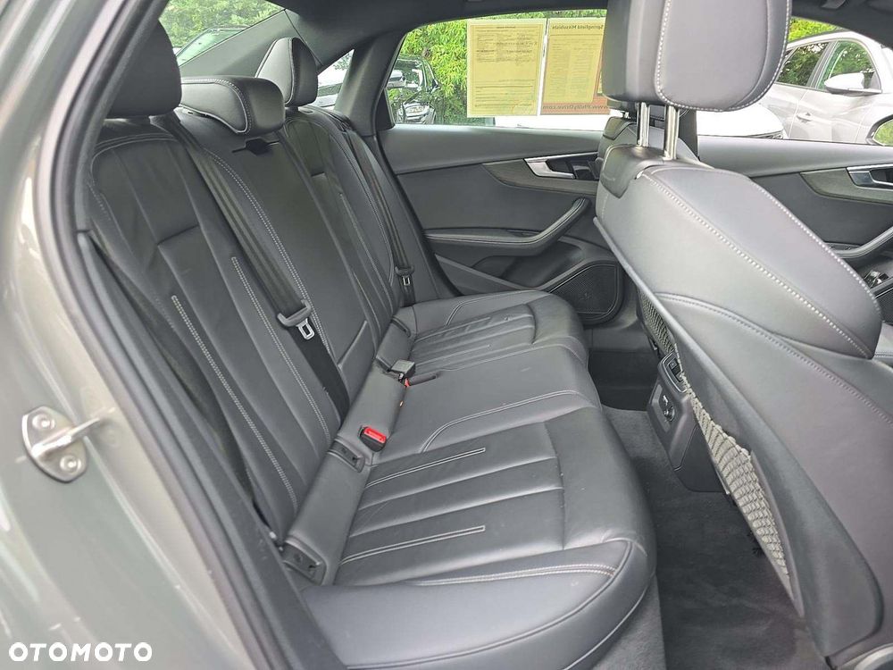 Audi A4 Limousine 45 TFSI quattro S tronic S line - 8