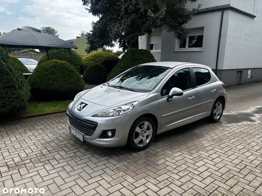 Peugeot 207 - 2