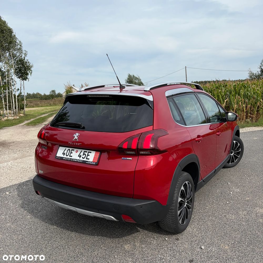 Peugeot 2008 1.2 Pure Tech GPF Allure S&S - 5