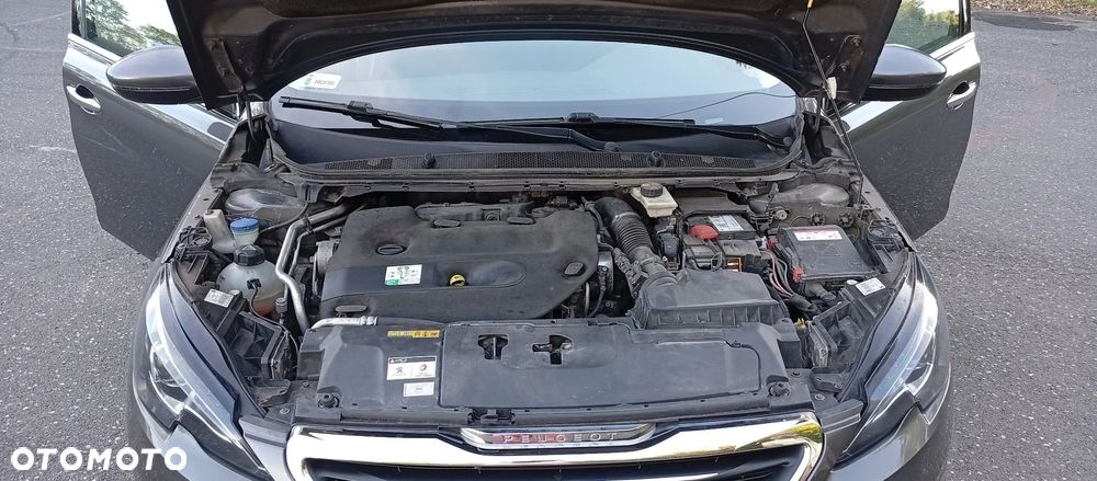Peugeot 308 2.0 Blue HDi Allure S&S - 9