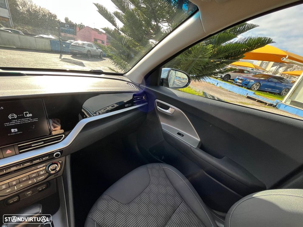 Kia Niro 1.6 GDi HEV Urban - 29
