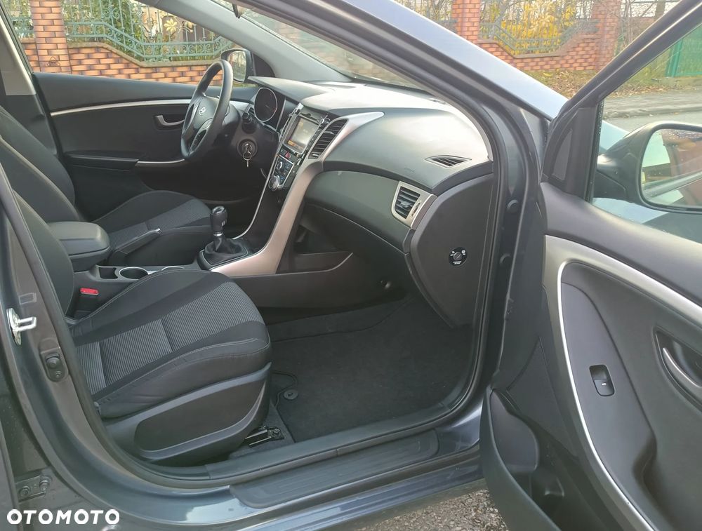 Hyundai i30 1.4 Classic + - 15