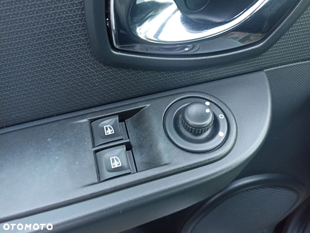 Renault Clio - 31