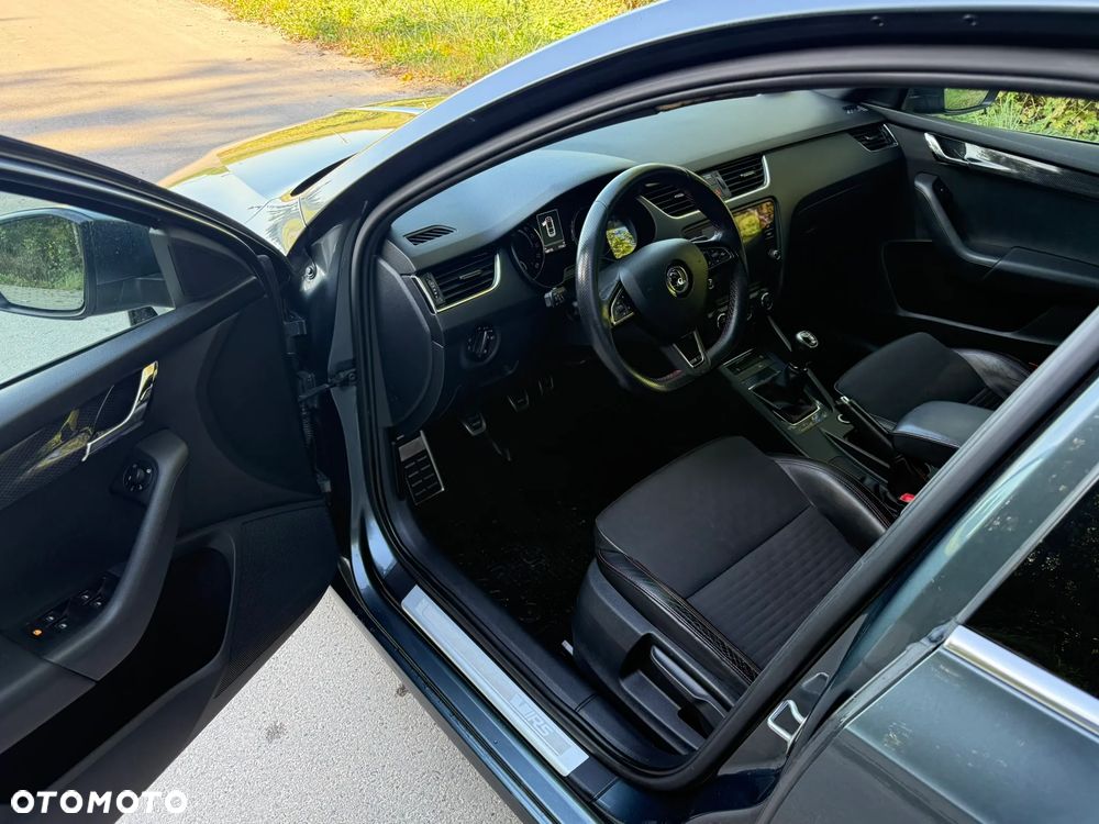 Skoda Octavia 2.0 TDI RS - 21
