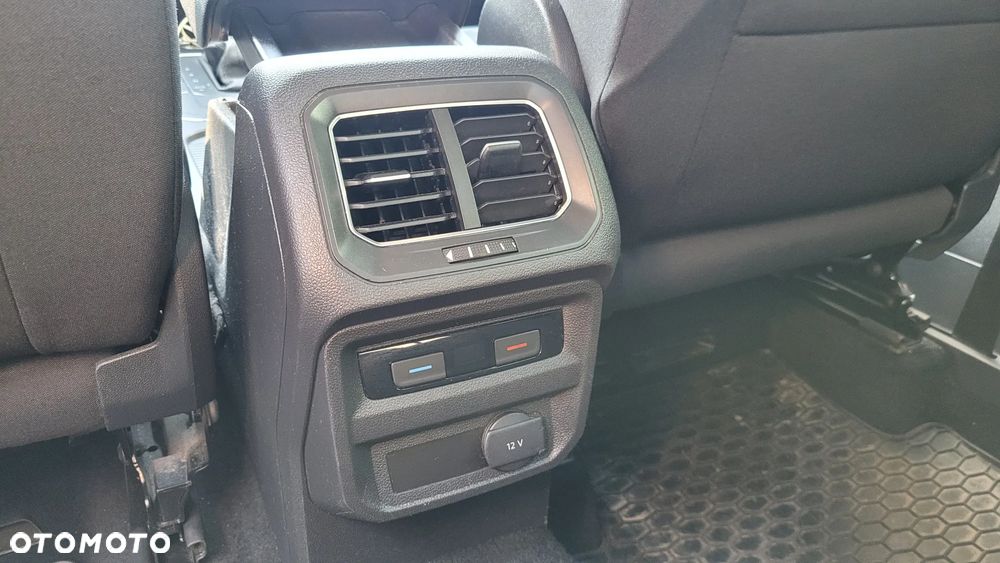 Volkswagen Tiguan - 16