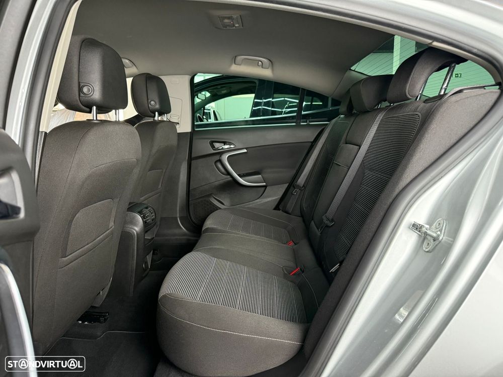 Opel Insignia 2.0 CDTI executive S/S - 22
