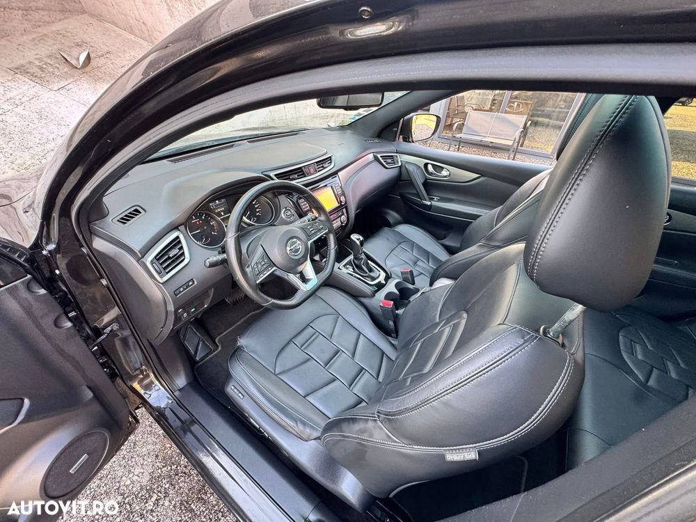 Nissan Qashqai 1.6 DCI Xtronic TEKNA+ - 29